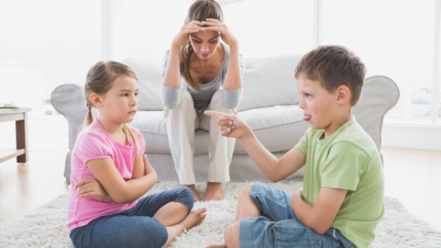 Yang Harus Dilakukan Ketika Anda Tidak Suka dengan Sahabat Anak Anda